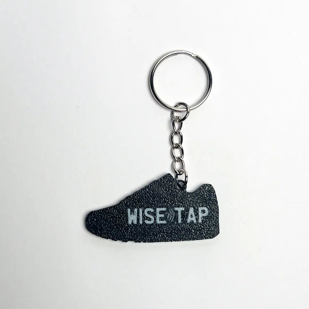 WiseTap | Sneaker NFC Keychain
