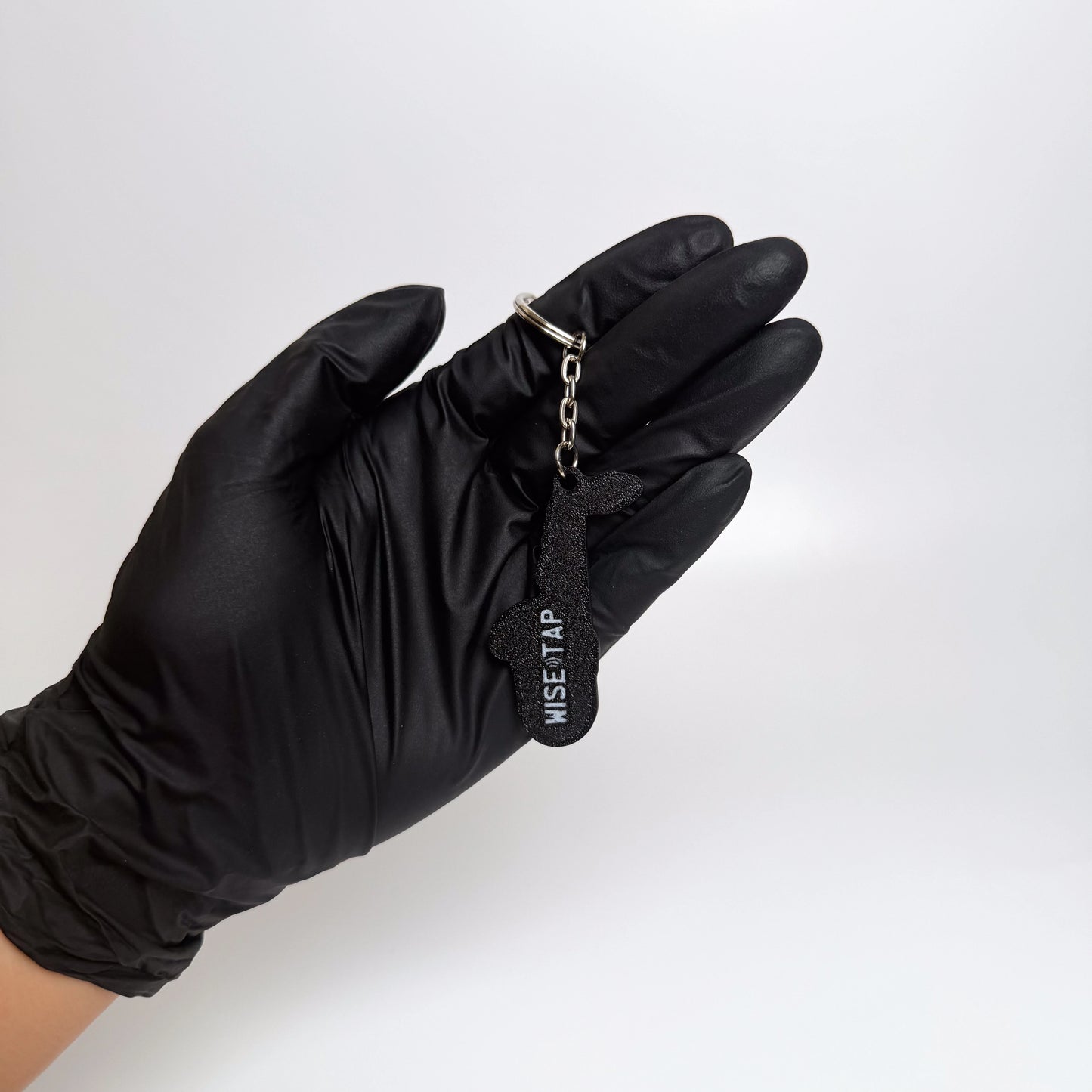 WiseTap | Saxophone NFC Keychain